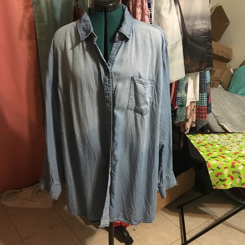 Ava & Viv Long Sleeve Denim Button Down Shirt